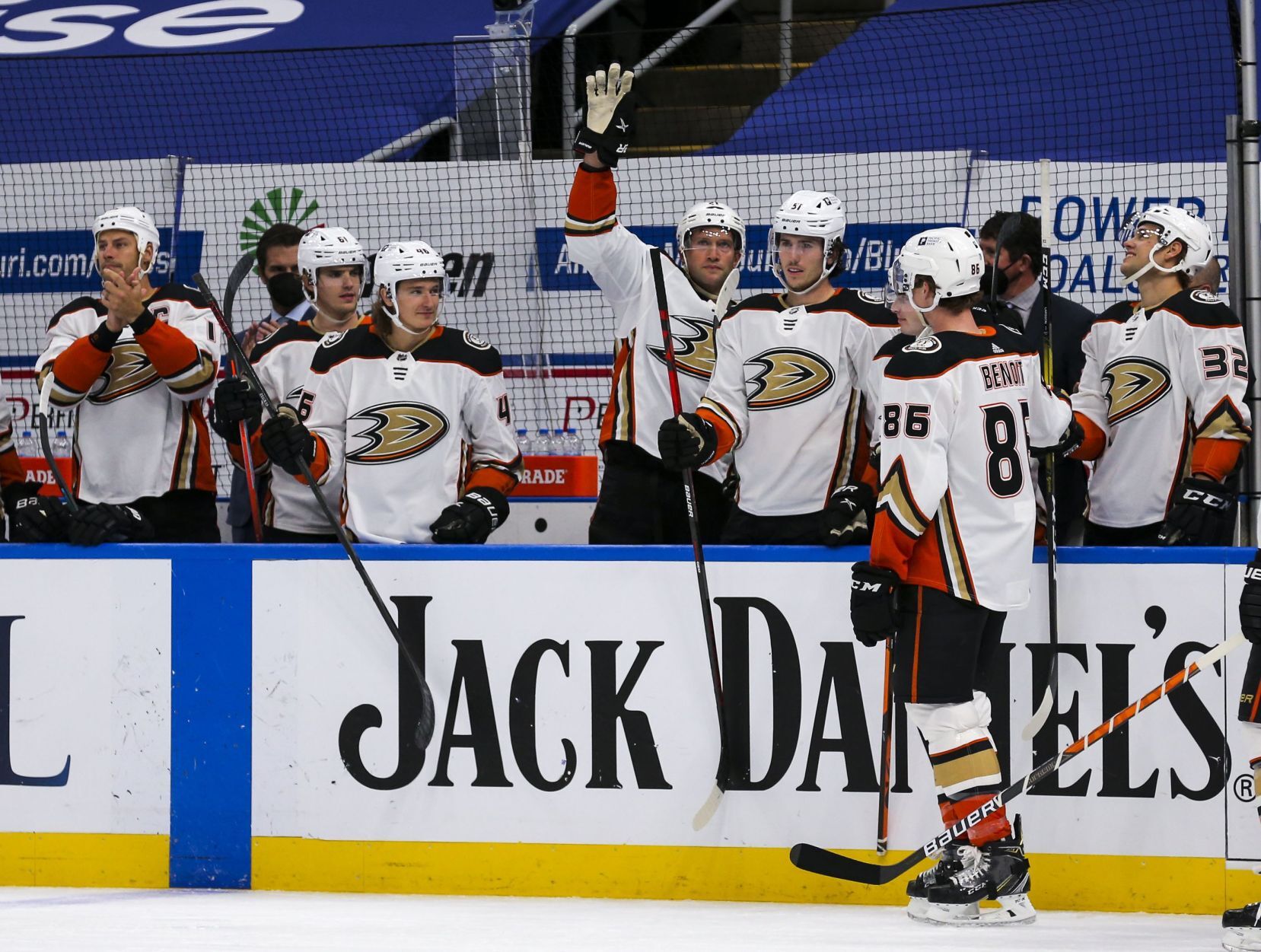 Blues don't clinch; fall in shootout